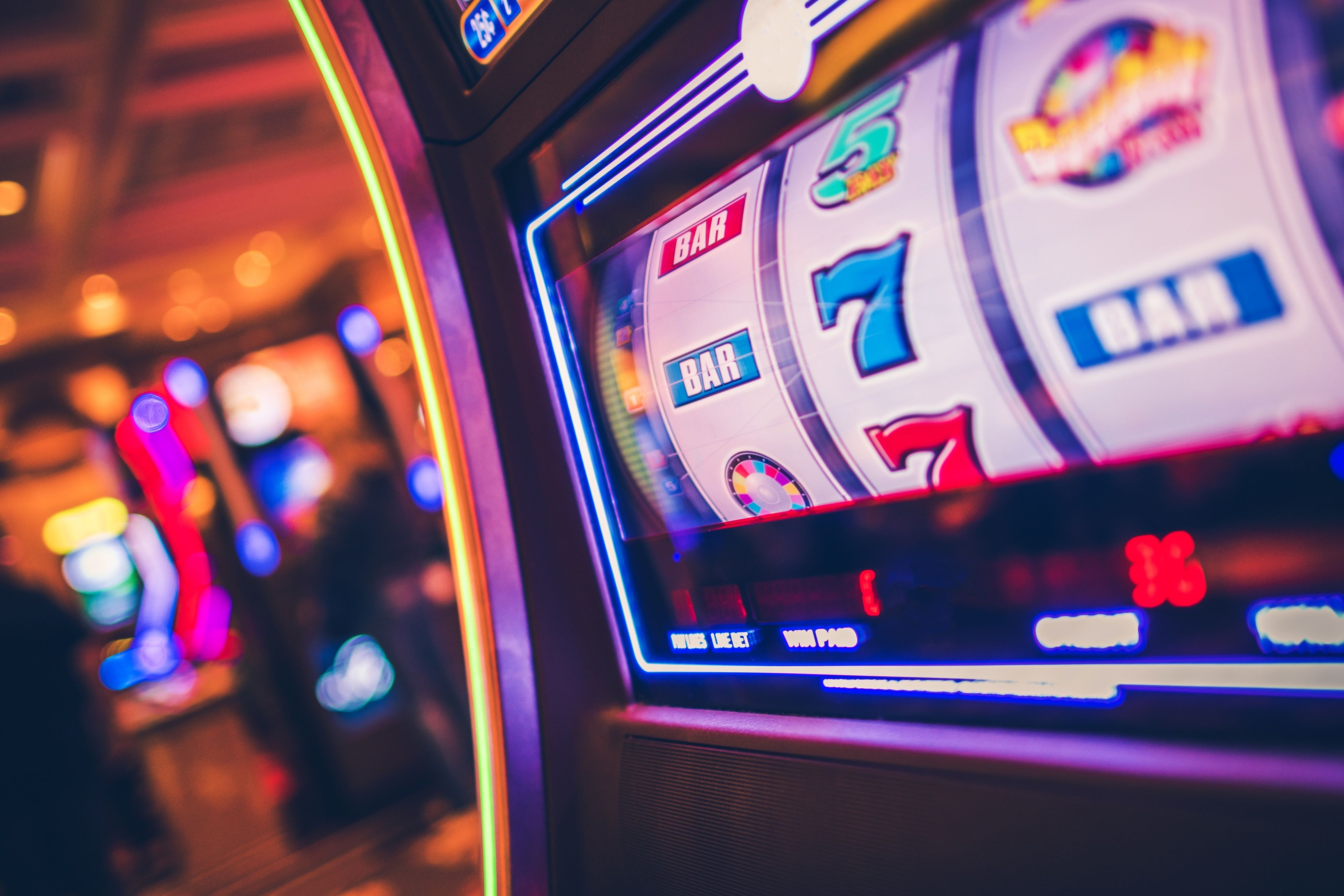 Live-dealer blackjack and roulette studios Live-dealer casino tables on jerukbet slot